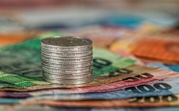 Jak zarobić na AI? Jak zarobić na AI?