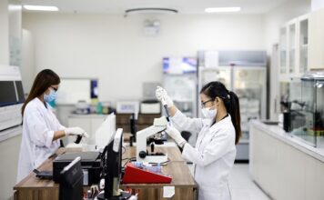 Kto tworzy procedury? Kto tworzy procedury?