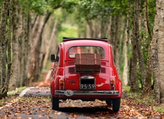 Czym się różni Fiat 126 od 126p? Czym się różni Fiat 126 od 126p?